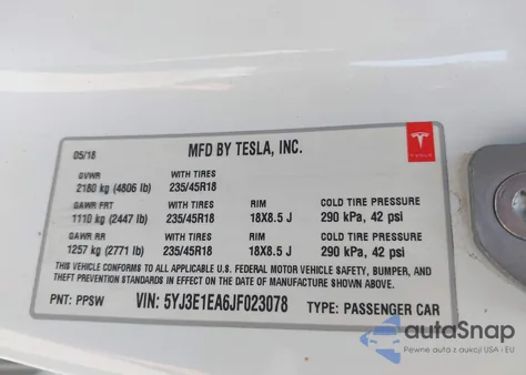 2018 Tesla Model 3 Long Range/Mid Range из США, поврежденный, VIN 5YJ3E1EA6JF023078